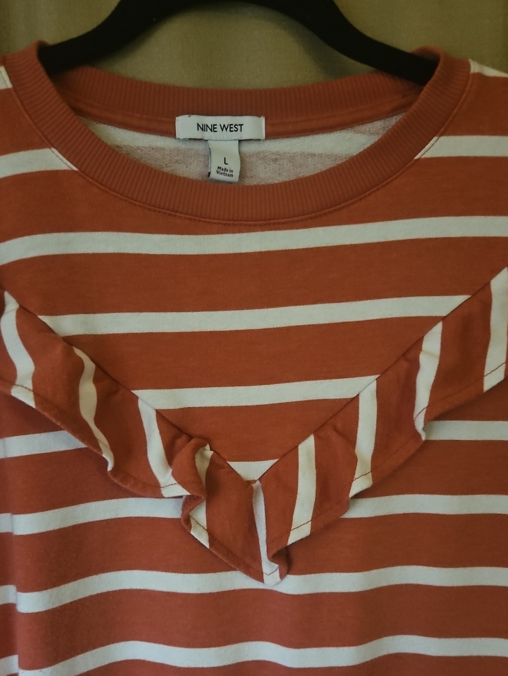EVC Nine West Crop Top - Picture 3 of 4